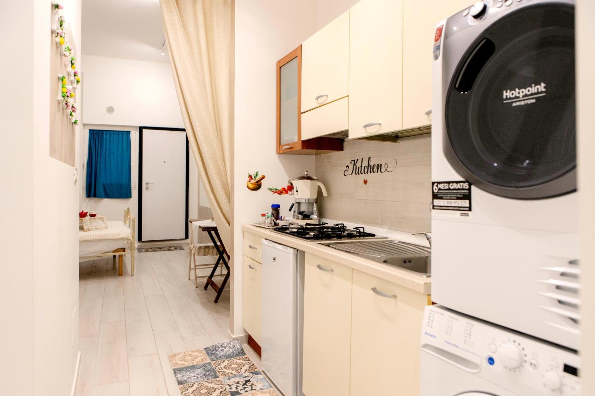 Flower'S House 24 - Central Apartment - Мольфетта Екстер'єр фото