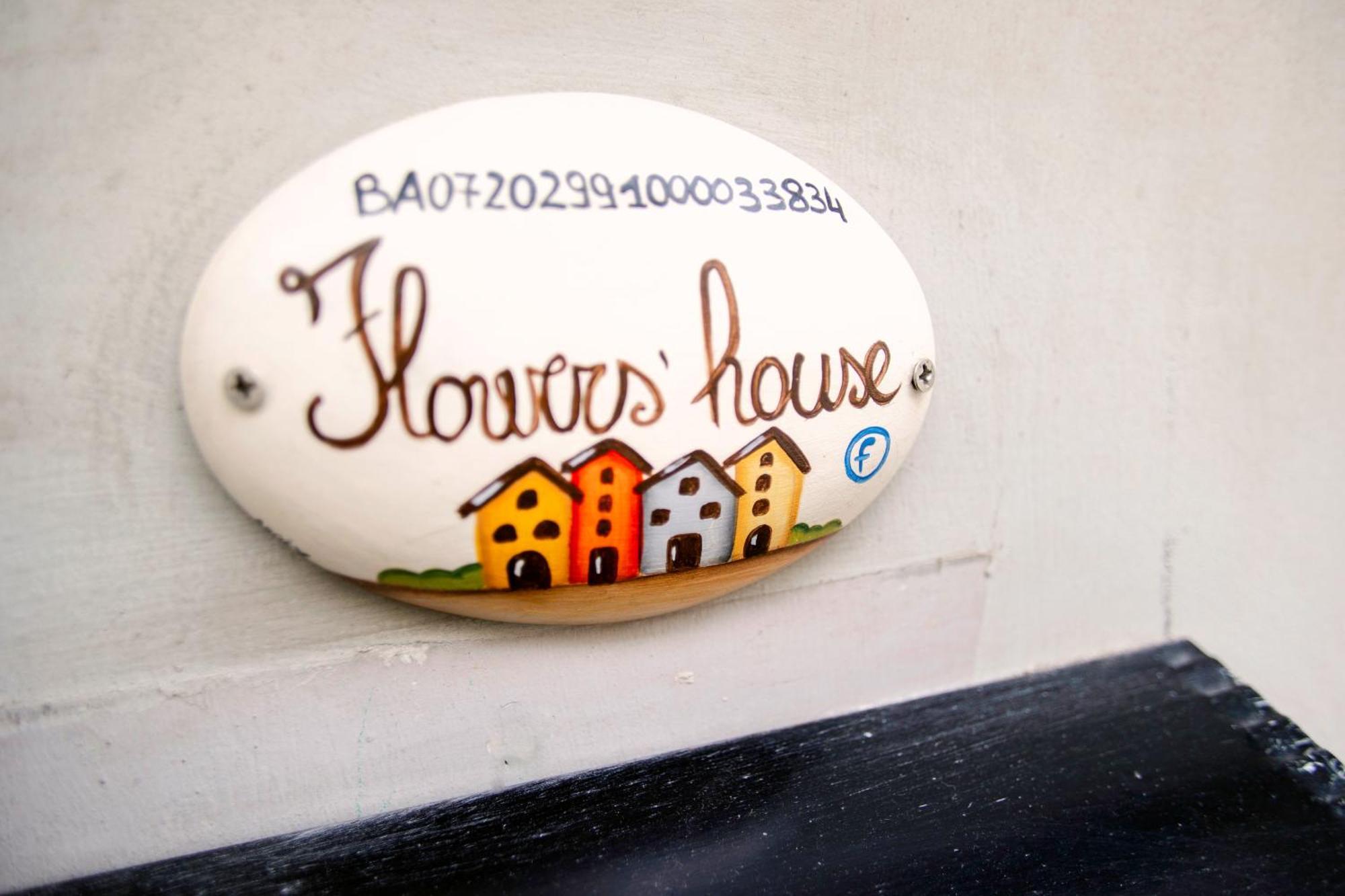 Flower'S House 24 - Central Apartment - Мольфетта Екстер'єр фото